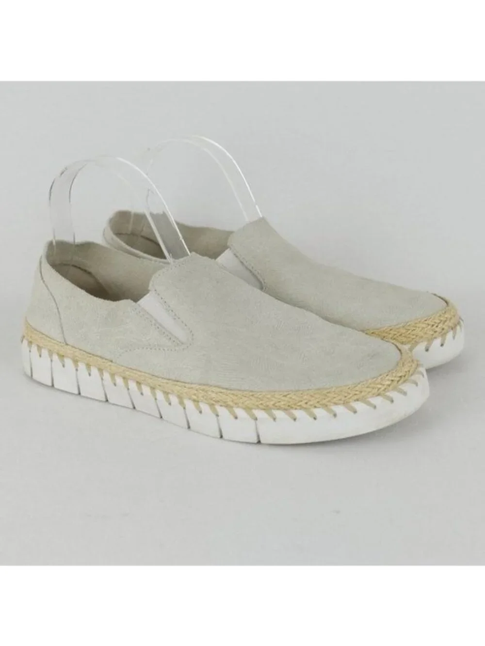Crevo Skyla Palm Women's Size 10 Gray Suede Palm Leaf Slip On Flat Loafers